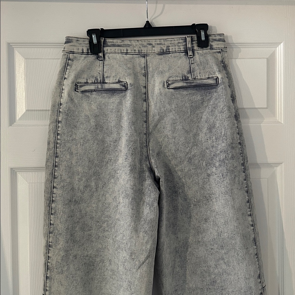 High-Rise Acid Wash Women’s Barrel Jeans - Picture 4 of 4